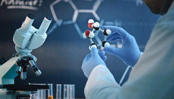 网上配资炒股门户 艾力斯做出了一款爆卖的抗癌药